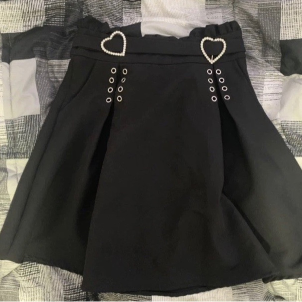 Jirai Kei J-fashion Heart Buckle Skirt